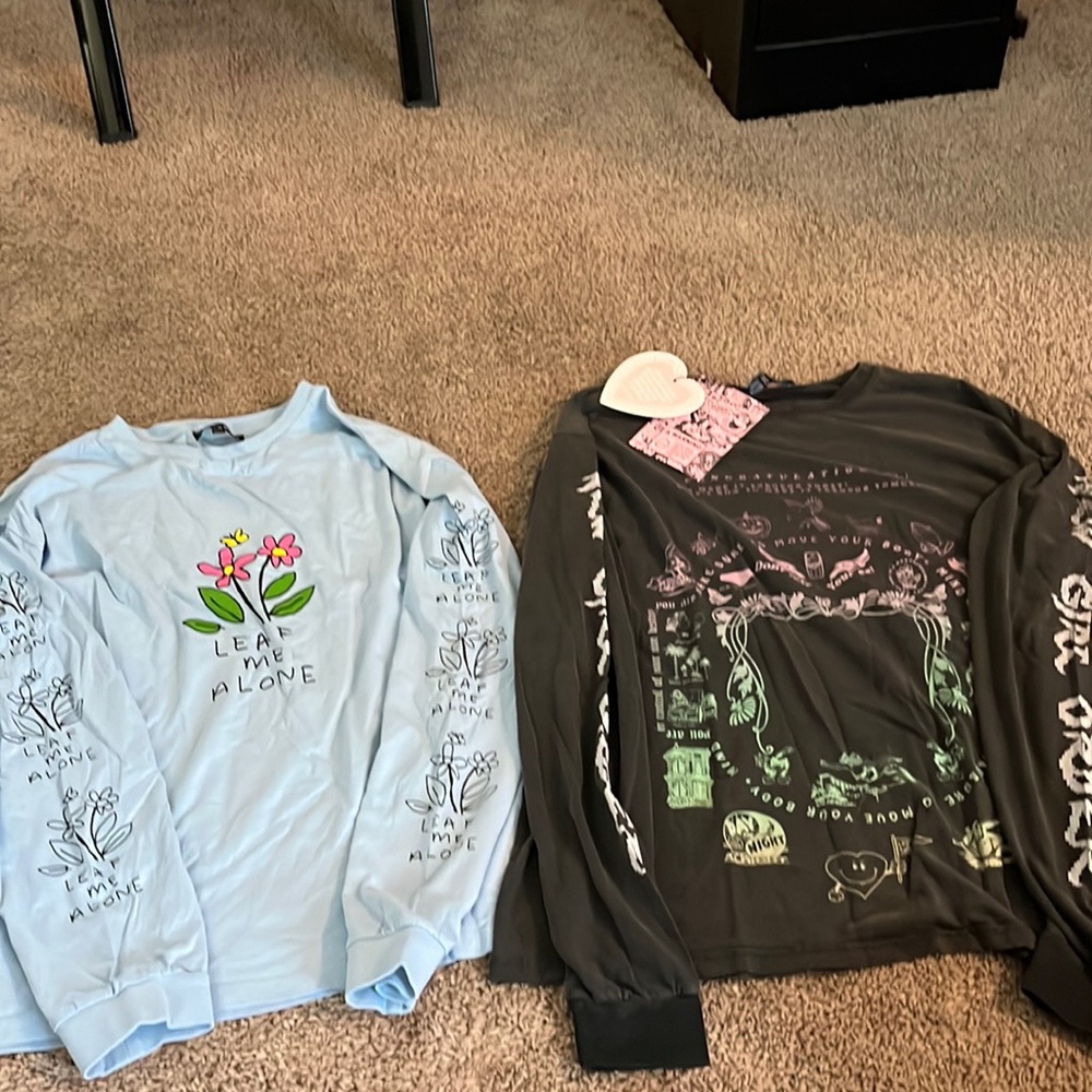 Long sleeve t-shirts